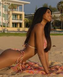 Nişantaşı birinci sınıf escort Devin aramızda